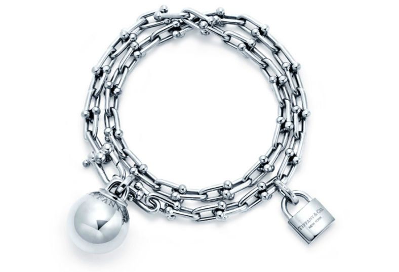 Body jewelry, Jewellery, Fashion accessory, Chain, Platinum, Bracelet, Silver, Metal, Silver, 