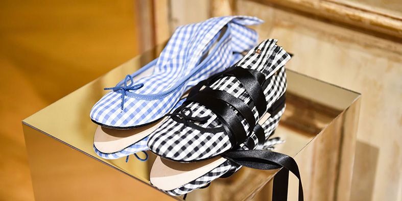 Footwear, Shoe, Sneakers, Athletic shoe, Skate shoe, Plimsoll shoe, Black-and-white, Pattern, Plaid, Blue and white porcelain, 