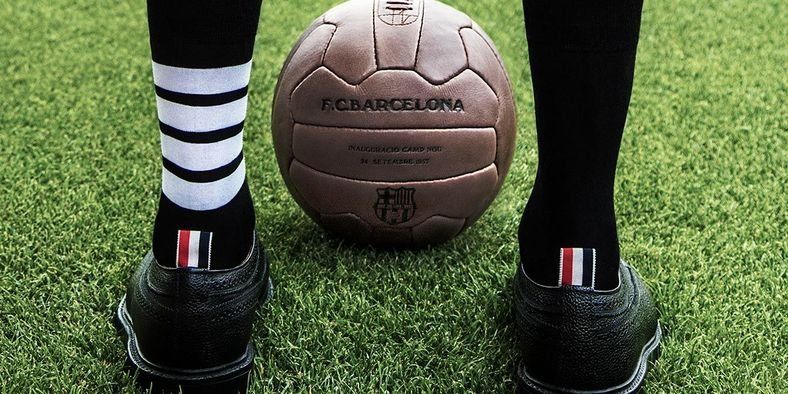 Soccer ball, Ball, Football, Sports equipment, Grass, Team sport, Shoe, Ball game, Soccer, Sports, 