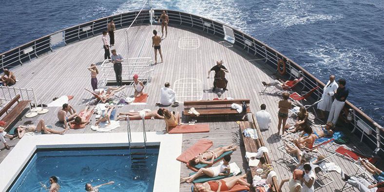 Deck, Naval architecture, Ship, Vehicle, Watercraft, Swimming pool, Recreation, Yacht, Boat, Ocean liner, 