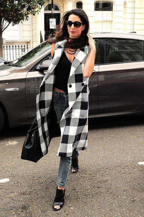 Clothing, Street fashion, Plaid, Tartan, Fashion, Pattern, Snapshot, Black-and-white, Outerwear, Design, 