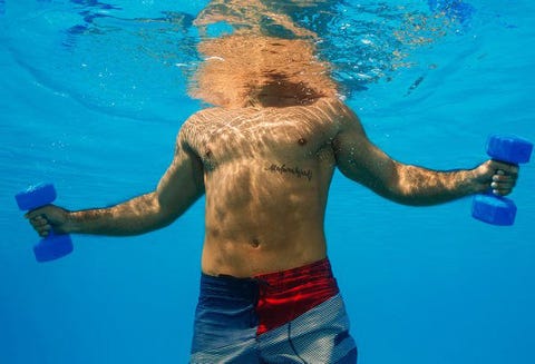 良いこと尽くめ 話題の水中筋力トレーニング 利点と欠点