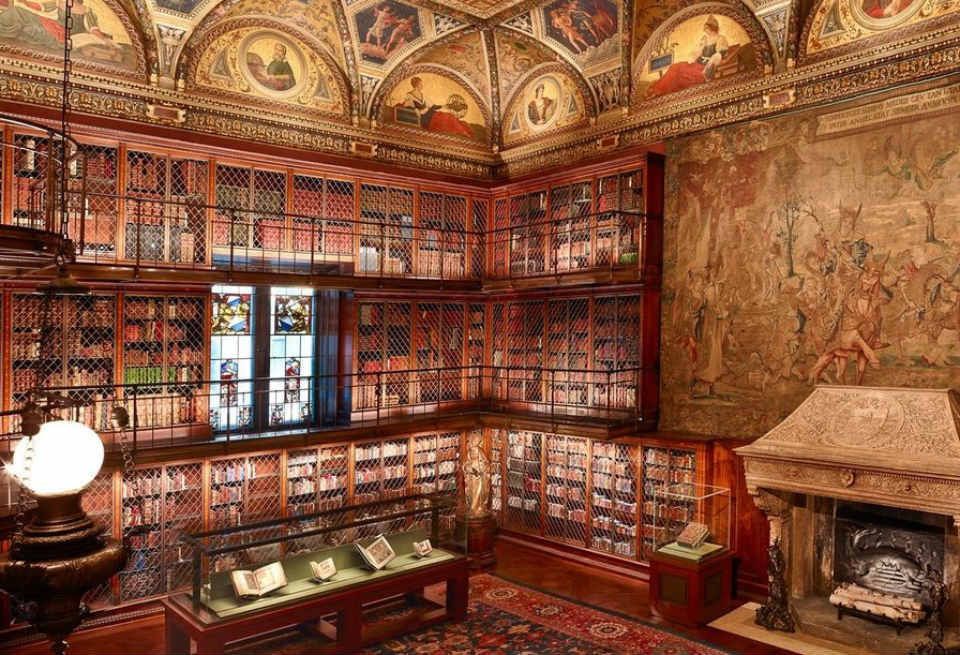 Building, Library, Holy places, Room, Interior design, Architecture, Ceiling, Furniture, Antique, House, 