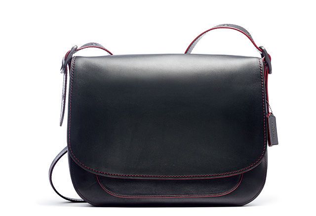 Product, Bag, Textile, Red, Luggage and bags, Leather, Shoulder bag, Material property, Baggage, Strap, 