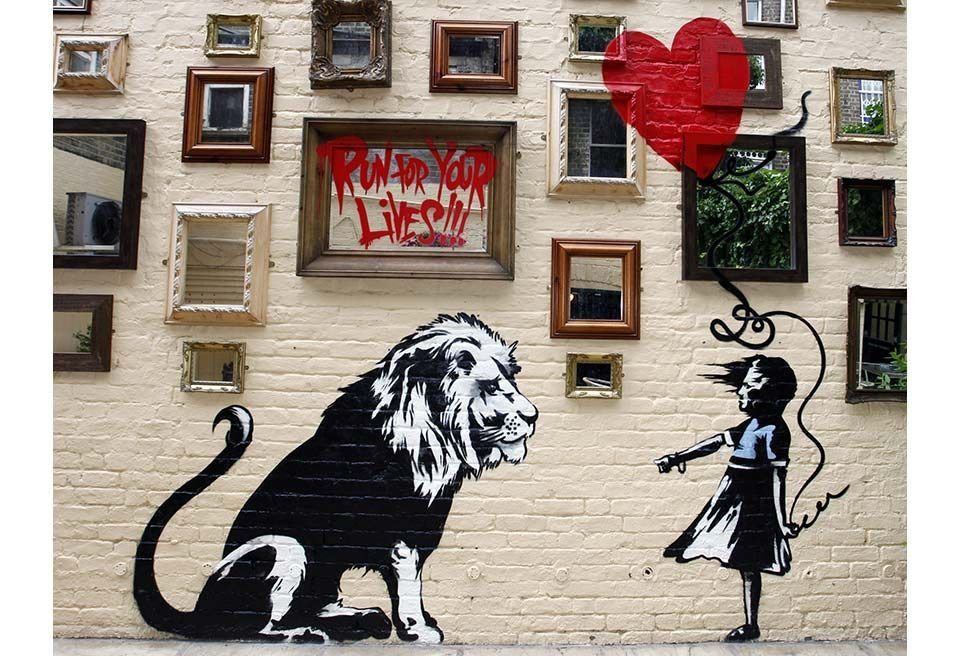 あのBanksy(バンクシー)の正体発覚!? 彼の作品とその意味に迫る あのBanksy(バンクシー)の正体発覚!? 彼の作品とその意味に迫る