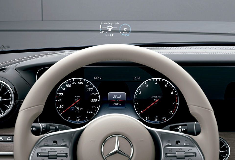 Speedometer, Vehicle, Car, Steering wheel, Gauge, Luxury vehicle, Steering part, Mercedes-benz, Tachometer, Personal luxury car, 