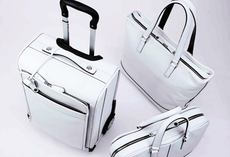 Product, Bag, Handbag, Fashion accessory, Suitcase, Napkin holder, Metal, 