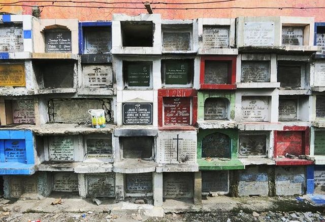 Wall, Urban area, Window, Facade, House, Architecture, Neighbourhood, Building, Rectangle, Wood, 