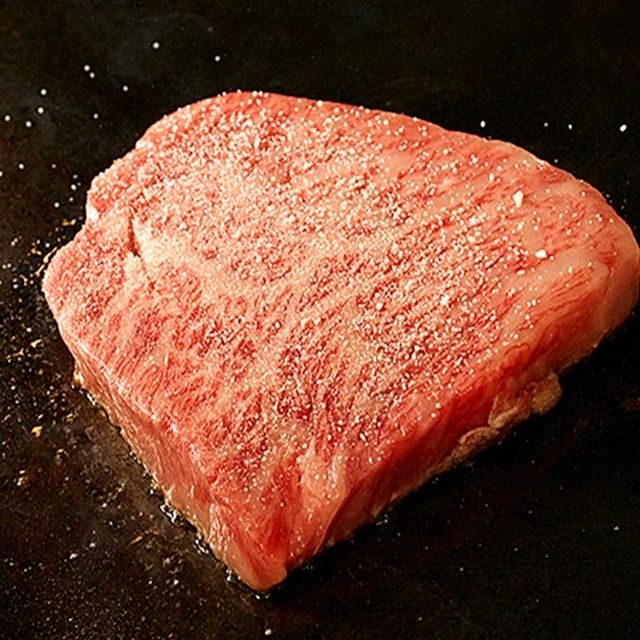 Food, Kobe beef, Red meat, Dish, Beef, Animal fat, Cuisine, Sirloin steak, Veal, Meat, 