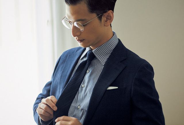 Suit, White-collar worker, Eyewear, Outerwear, Businessperson, Blazer, Formal wear, Tie, Glasses, Photography, 