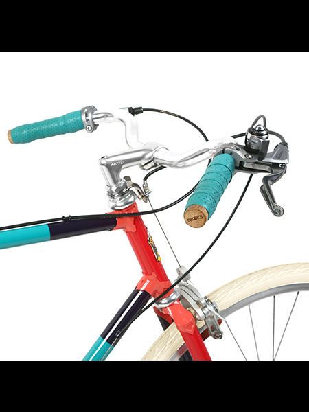Bicycle handlebar, Bicycle wheel rim, Bicycle part, Bicycle tire, Bicycle accessory, Bicycle, Bicycle wheel, Bicycle fork, Bicycle frame, Bicycle stem, 