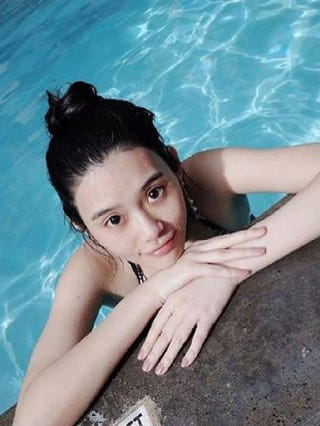 大舞台で中国人モデル転倒 女性の地位が下がった と批判 大舞台で中国人モデル転倒 女性の地位が下がった と批判