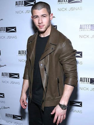 ニック ジョナス Mtvビデオ ミュージック アワード出演へ ニック ジョナス Mtvビデオ ミュージック アワード出演へ