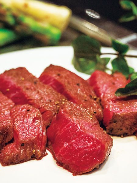 Food, Dish, Recipe, Ostrich meat, Meat, Kitchen utensil, Red meat, Horumonyaki, Animal product, Comfort food, 