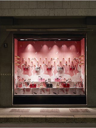 Gucciは16年プレフォール コレクションのウィンドウデザインを発表