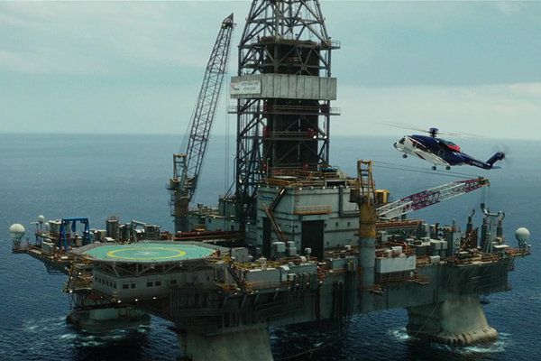 Oil rig, Vehicle, Semi-submersible, Drilling rig, Jackup rig, Offshore drilling, Watercraft, Drillship, Boat, Crane vessel (floating), 