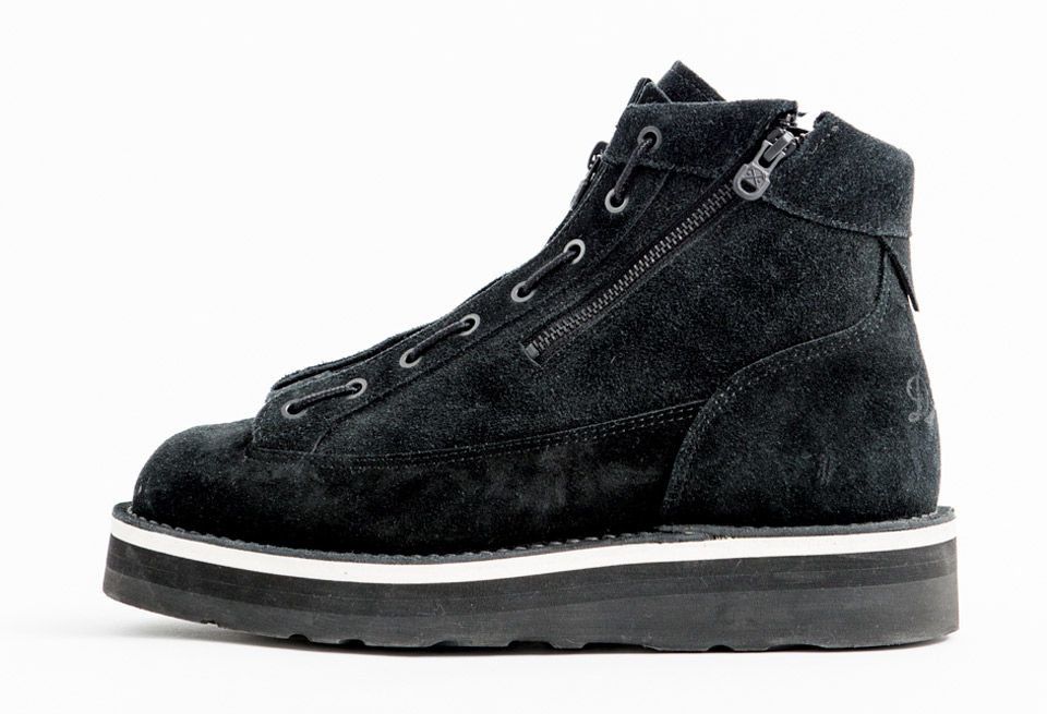 Shoe, Footwear, Sneakers, Black, White, Product, Plimsoll shoe, Outdoor shoe, Boot, Suede, 