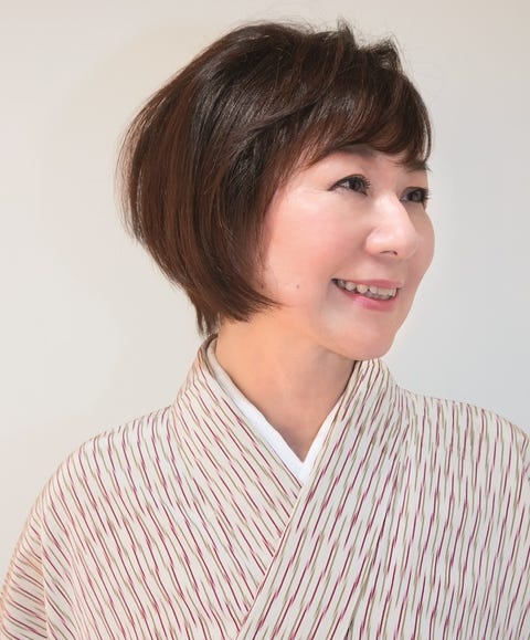 自分でつくる しっとりきものヘアを動画でご紹介
