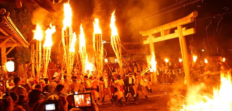 神事に参らっしゃれ 鞍馬の火祭 毎年1 神事に参らっしゃれ 鞍馬の火祭 毎年1