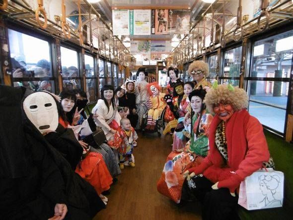 2月3日節分 おばけの日 毎年恒例の舞の奉納に舞妓が使用いたし