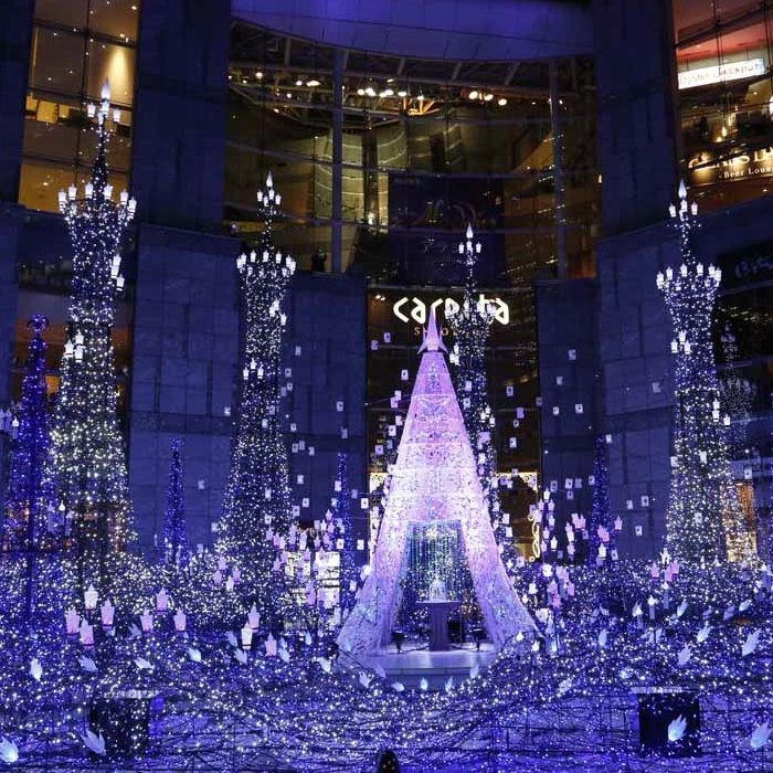 ミニー　イルミネーション 丸の内エリアにディズニーのクリスマスツリーが登場！Marunouchi