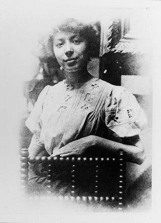 婦人画報