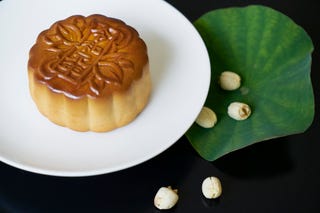 9月13日 金 は 中秋の名月 伝統菓子 月餅 が愛される意味