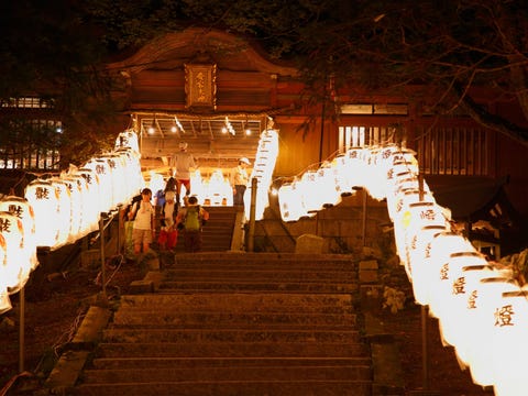 千日分の功徳あり 山上にある愛宕神社の 千日詣 へ