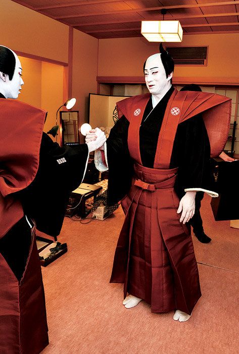 二月公演も始まりました! 総力特集『世紀の三代襲名、新高麗屋』 二月公演も始まりました! 総力特集『世紀の三代襲名、新高麗屋』