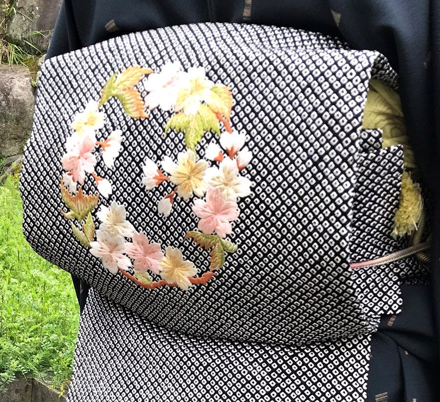安達絵里子の着物暮らし――着物が教えてくれること｜ 桜に思いを