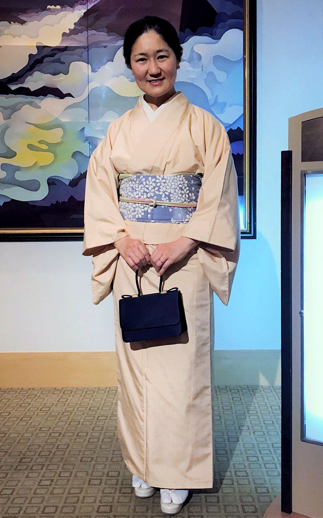 『3年保証』 安達絵里子の着物暮らし――着物が教えてくれること｜ 桜に思いを 食器