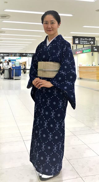 安達絵里子の着物暮らし 着物が教えてくれること 季節のはざまにブルーコーデ