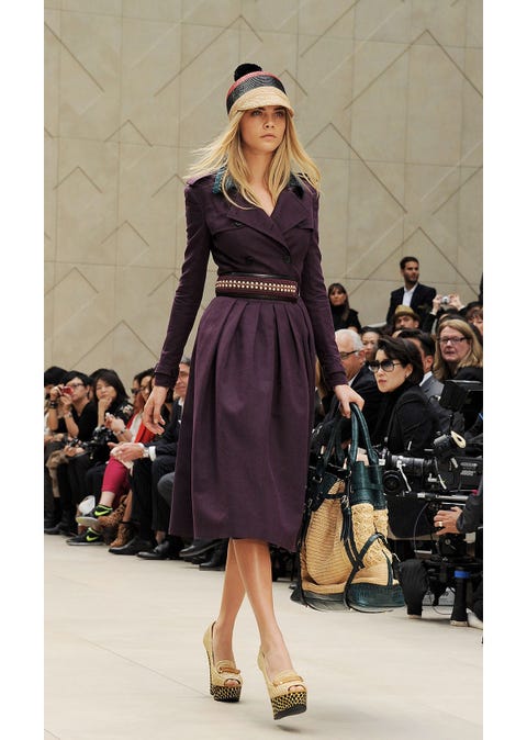 祝26歳 カーラ デルヴィーニュの激動ゴシップ年表 ハーパーズ バザー Harper S Bazaar 公式 祝26歳 カーラ デルヴィーニュの激動ゴシップ年表 ハーパーズ バザー Harper S Bazaar 公式