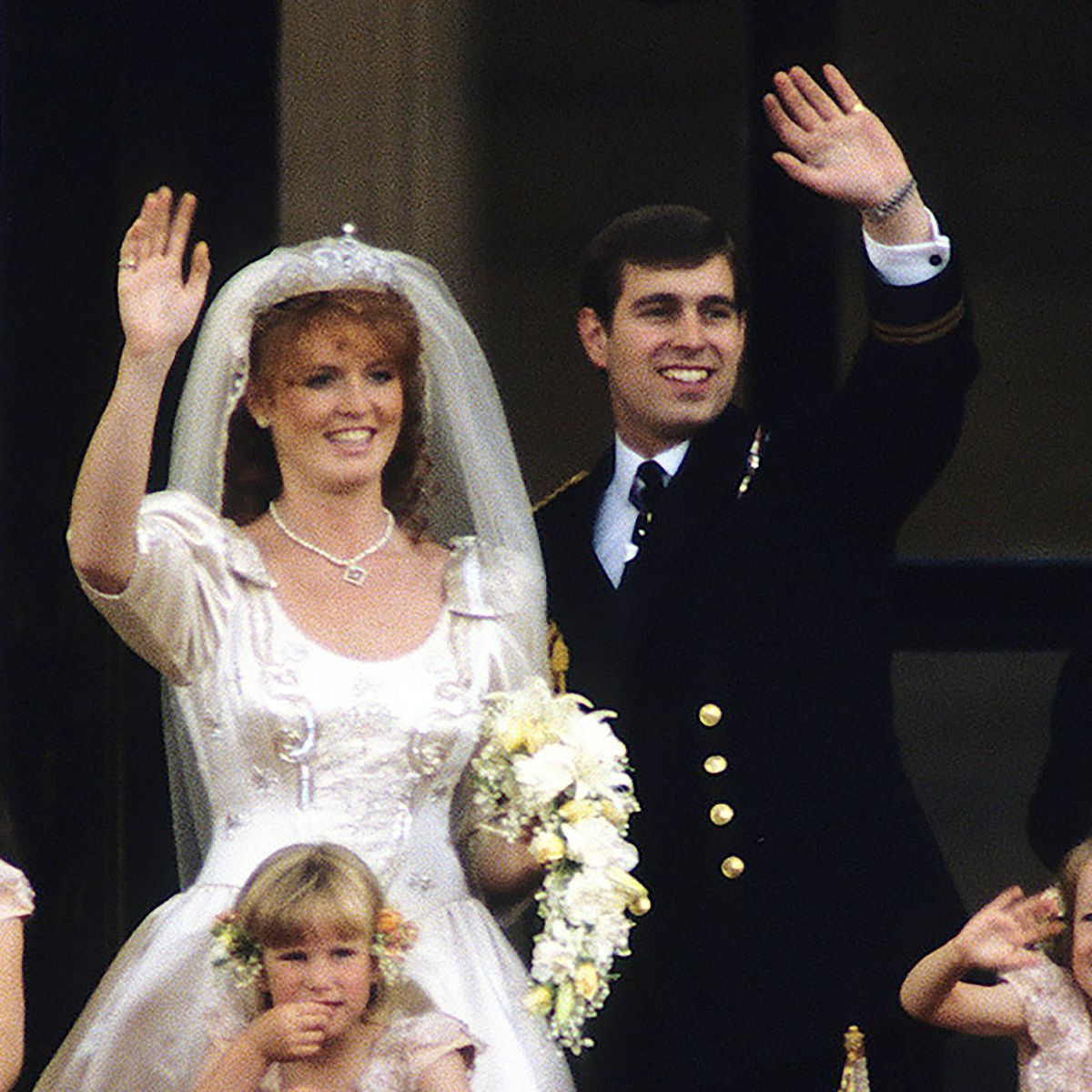 ユージェニー王女の両親、アンドルー王子＆セーラ・ファーガソンの結婚生活をプレイバック｜ハーパーズ バザー(Harper's BAZAAR)公式