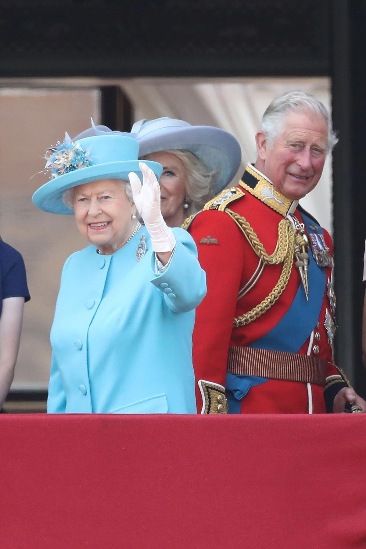 ロイヤルファミリーが集結！ エリザベス女王の92歳の誕生日を祝う公式式典 「トゥルーピング・ザ・カラー 2018」のハイライトシーン18｜ハーパーズ  バザー(Harper's BAZAAR)公式