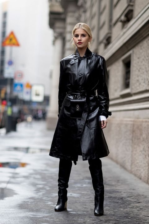 Clothing, Fashion model, Street fashion, Fashion, Coat, Overcoat, Outerwear, Leather, Trench coat, Footwear, 