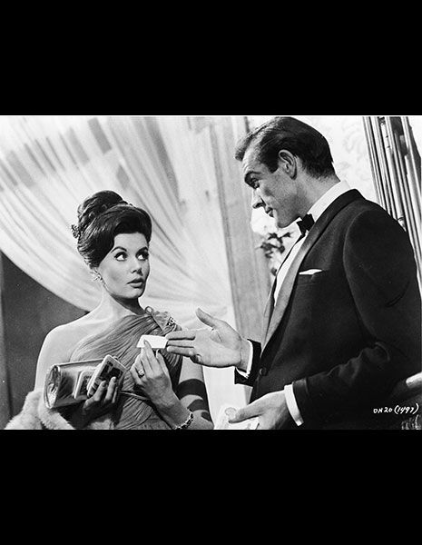 007』歴代ボンドガール30名に見る美の系譜｜ハーパーズ バザー