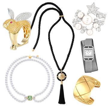 Body jewelry, Fashion accessory, Jewellery, Necklace, Costume accessory, 