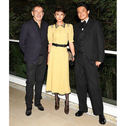 小栗旬 山田優も ボッテガ ヴェネタの ガラ イン ザ ガーデン におしゃれセレブが大集合 ハーパーズ バザー Harper S Bazaar 公式