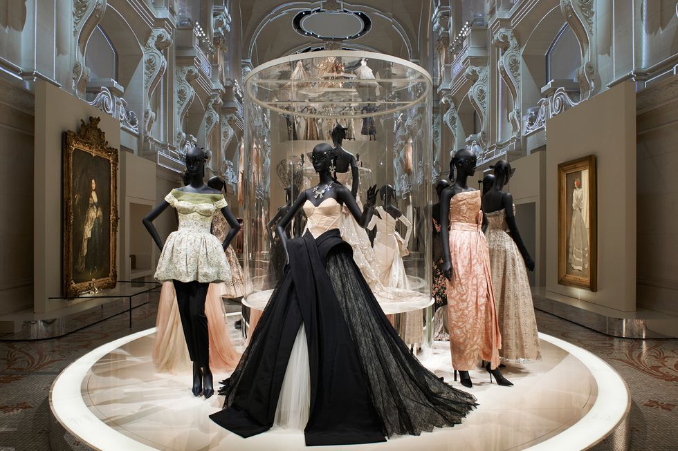 2017年にパリの装飾美術館で開催された展覧会、「Christian Dior