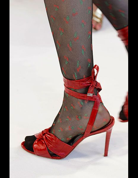 Footwear, Red, Textile, Joint, Human leg, Style, Pattern, Carmine, Fashion, Maroon, 