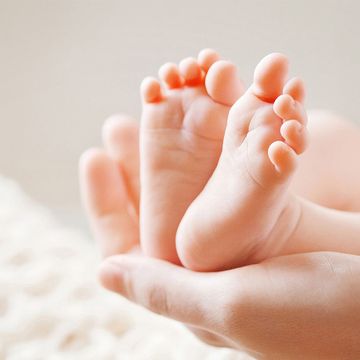 Foot, Skin, Leg, Toe, Child, Baby, Nail, Sole, Human leg, Close-up, 