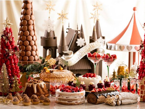 Christmas eve, Decoration, Food, Christmas, Cuisine, Dessert, Christmas decoration, Event, Meal, Brunch, 