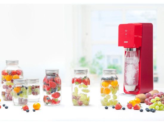 Food storage containers, Product, Mason jar, Bottle, Plastic bottle, Glass bottle, Drinkware, Plastic, Water bottle, Lid, 