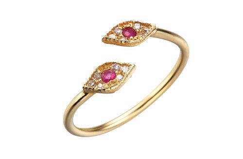Jewellery, Yellow, Fashion accessory, Amber, Magenta, Natural material, Pre-engagement ring, Metal, Engagement ring, Fashion, 