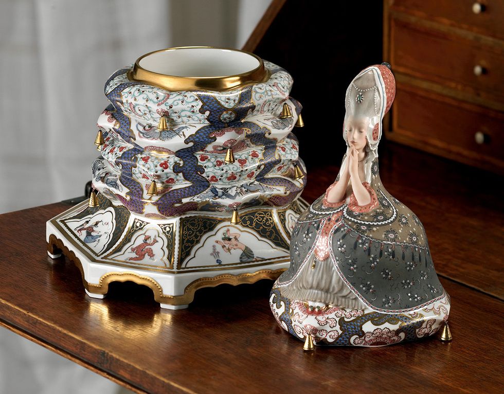 Porcelain, Serveware, Tableware, Ceramic, Antique, Household silver, Tea set, 