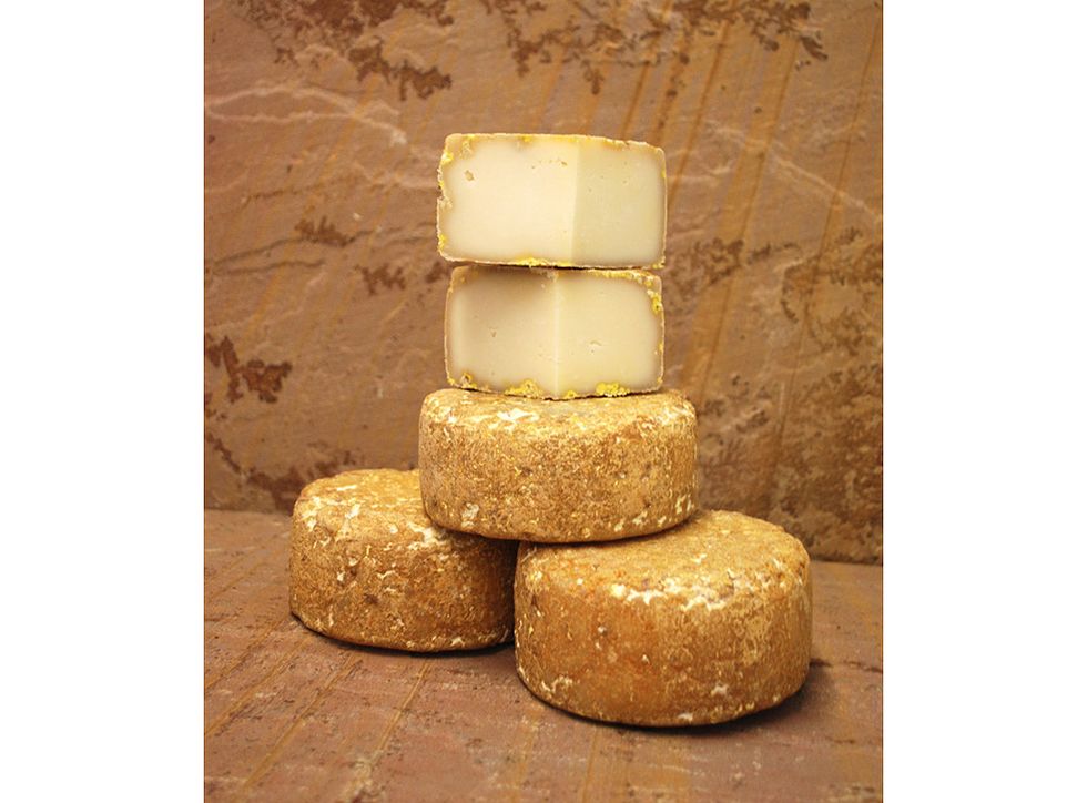 Cheese, Dairy, Parmigiano-reggiano, Gruyère cheese, Grana padano, Pecorino romano, Food, Montasio, 