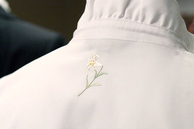 Textile, White, Petal, Embroidery, Flowering plant, Pedicel, Embellishment, Stitch, 