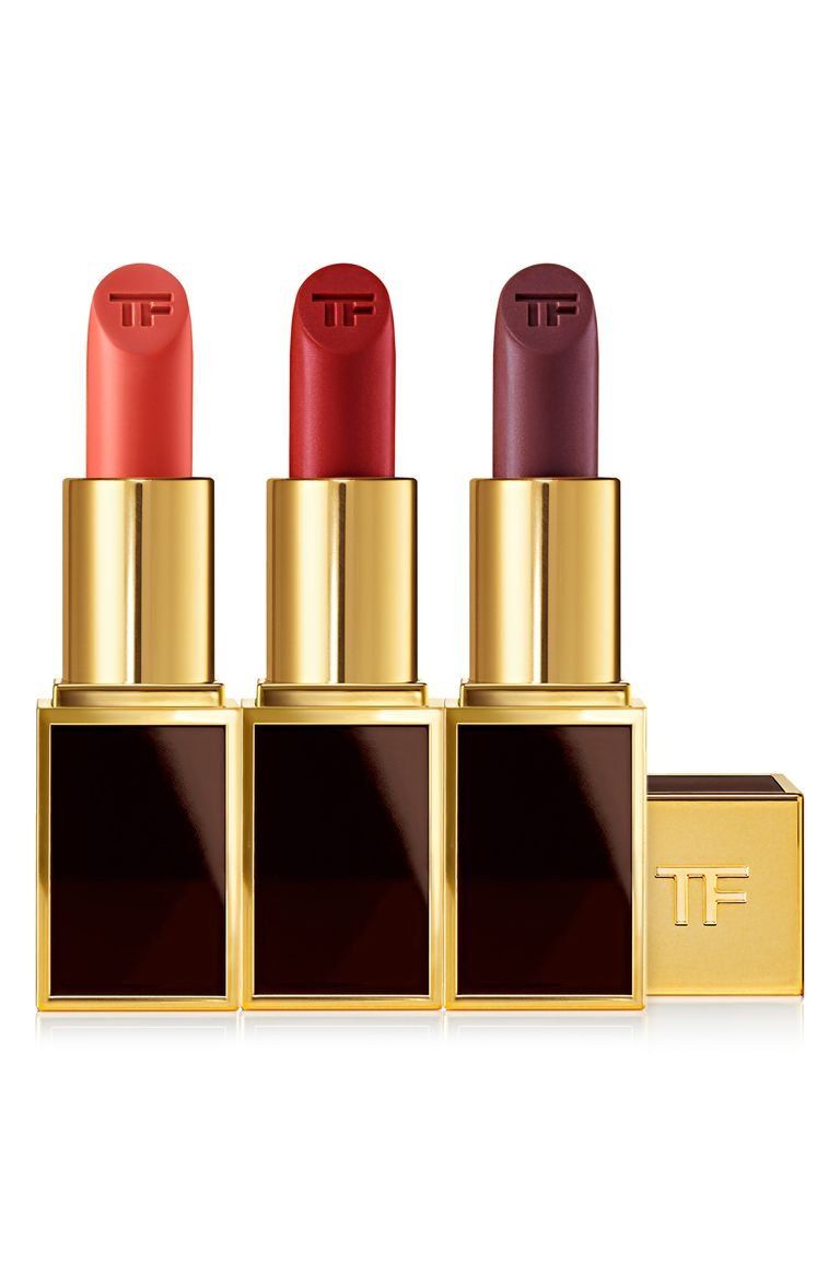 Lipstick, Red, Cosmetics, Beauty, Product, Lip, Material property, Tints and shades, Lip care, Liquid, 