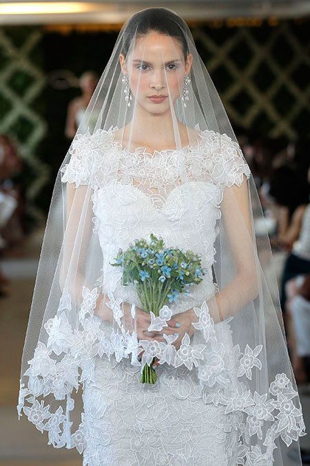 Clothing, Bridal veil, Bridal clothing, Veil, Sleeve, Dress, Shoulder, Bridal accessory, Textile, Wedding dress, 